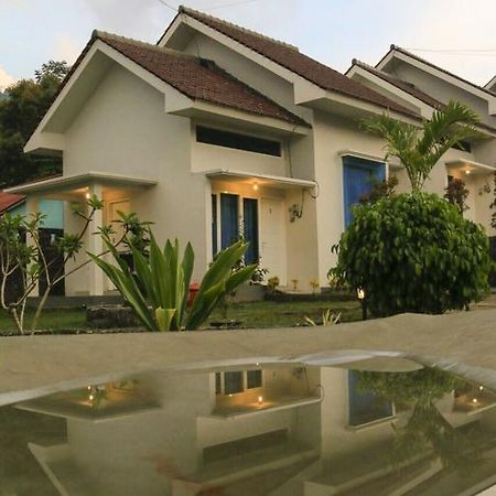 Villa Rumah Bromo Exterior foto